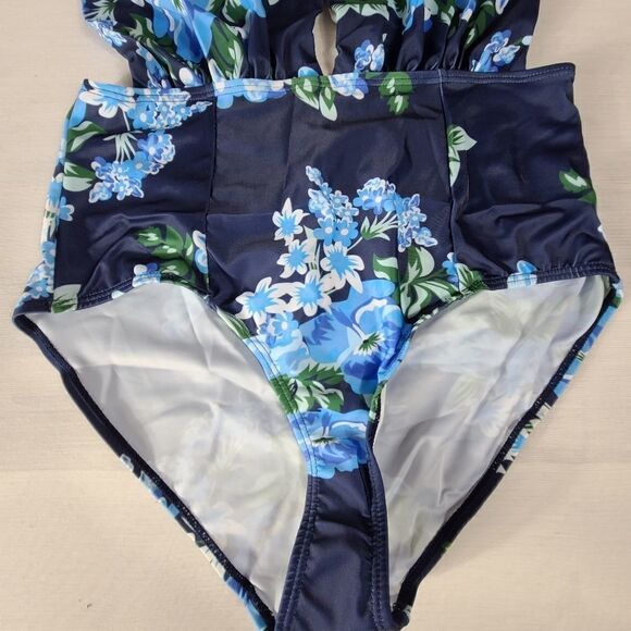 Plunge Deep V Neck One Piece Swimsuit  - Picture 3 of 6